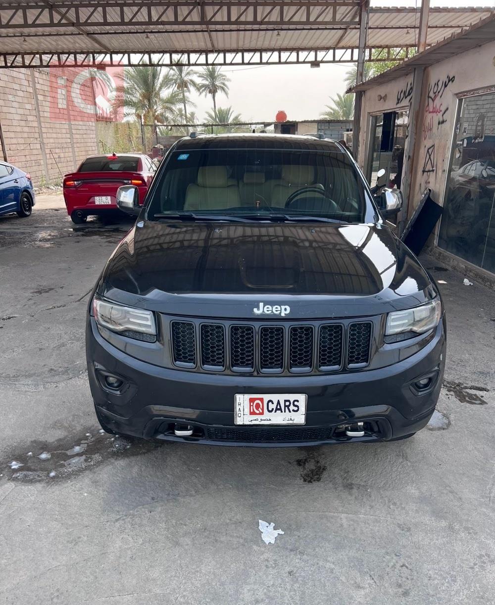 جیپ گراند شیرۆکی